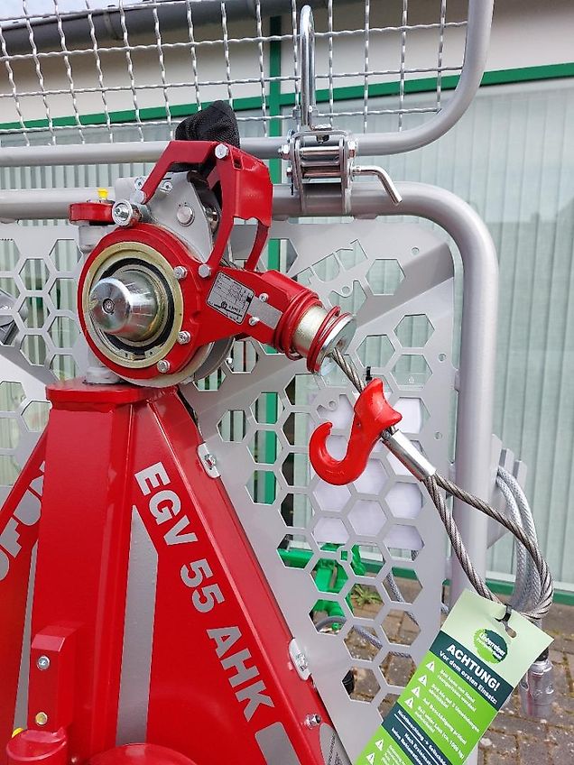 Tajfun EGV 55 AHK-SG Tajfun Forstseilwinde hydraulisch Seilausstoß Endschalter Seileinlaufbremse