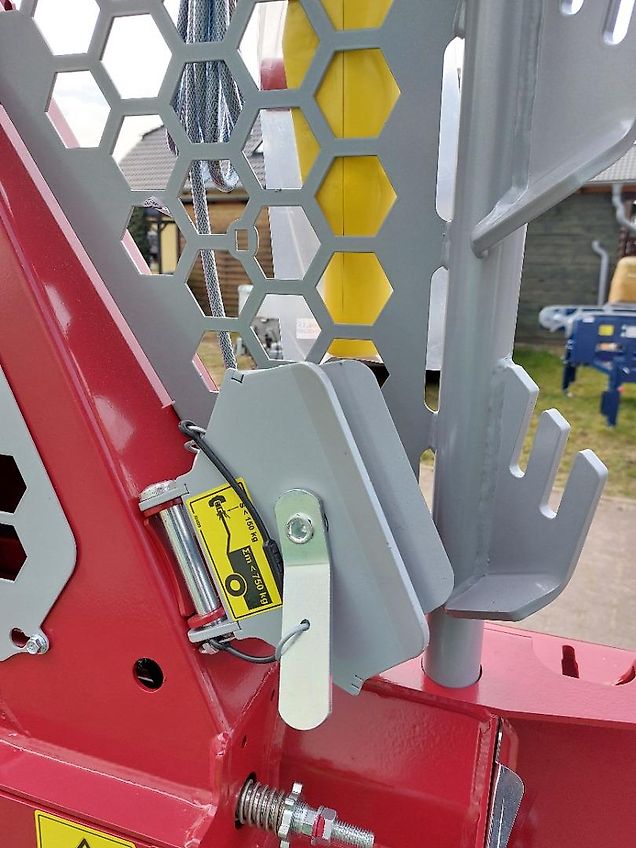 Tajfun EGV 55 AHK-SG Tajfun Forstseilwinde hydraulisch Seilausstoß Endschalter Seileinlaufbremse