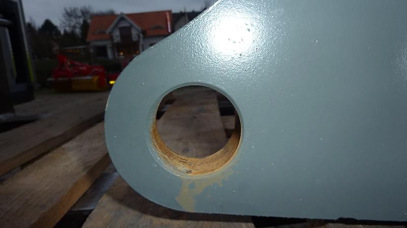 Bressel und Lade ADAPTER von CLAAS SCOPRION auf EURO-AUFNAHME