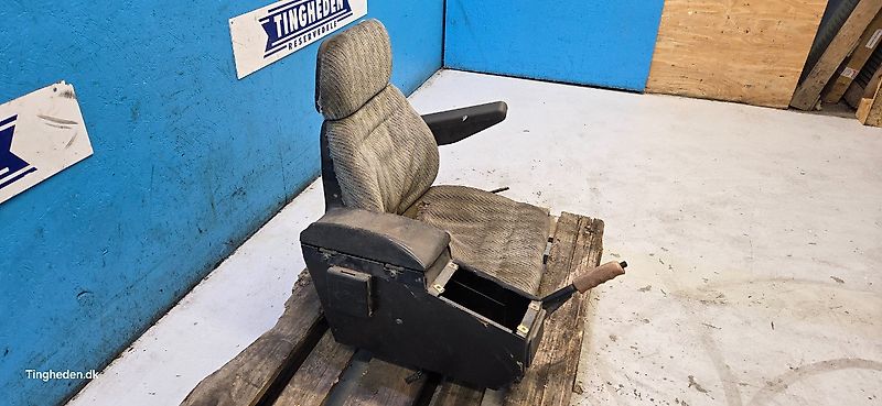 New Holland TX68 (Spare part/Reservedel/Ersatzteil)