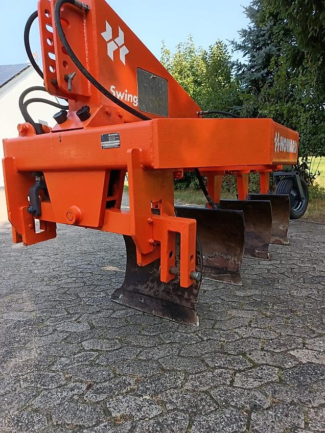 Howard Kein Lemken Schwenkpflug 4 scharig Howard SPS4 mit 180 cm Arbeitsbreite für Schlepper ab 80PS hydraulische Schnittbreitenverstellung rationeles Pflügen mit Hoher Flächenleistung ideal für Biobetriebe zur Beikrautbekämpfung mit 5 cm Schältiefe