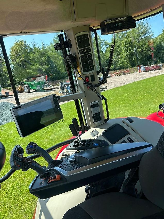 Massey Ferguson 7S.180