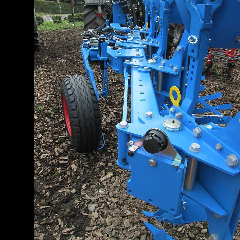 Lemken Juwel 8