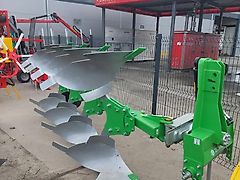 Bomet Leo 3+1
