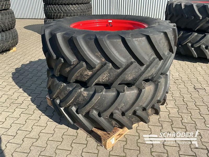 Fendt CEAT PFLEGERÄDER 480/70R34 | 520/85 R46