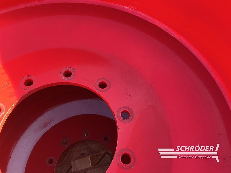 Fendt CEAT PFLEGERÄDER 480/70R34 | 520/85 R46