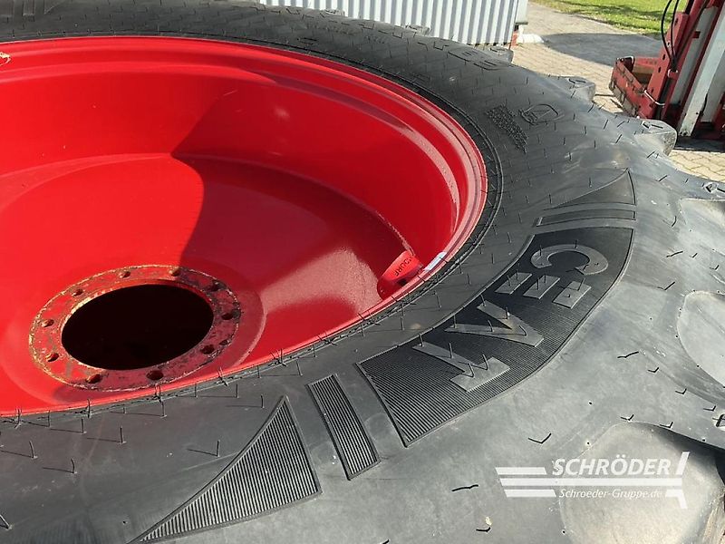 Fendt CEAT PFLEGERÄDER 480/70R34 | 520/85 R46