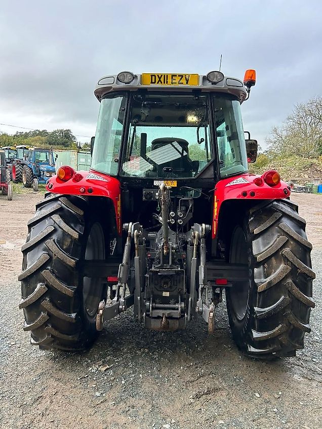 Massey Ferguson 5445 + Loader