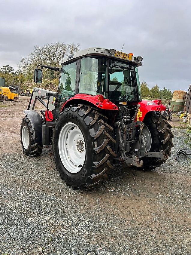 Massey Ferguson 5445 + Loader