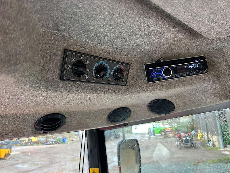 Massey Ferguson 5445 + Loader