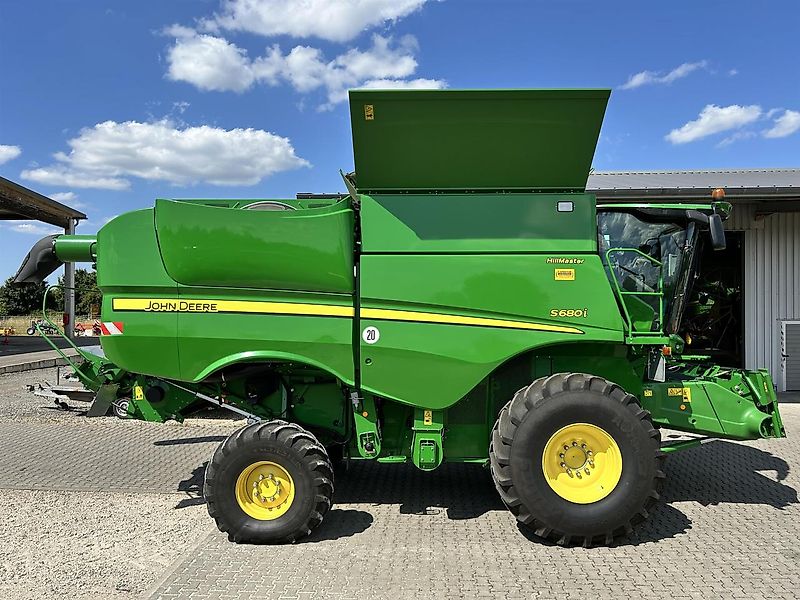 John Deere S680 HM mit Geringhoff 630 VarioStar