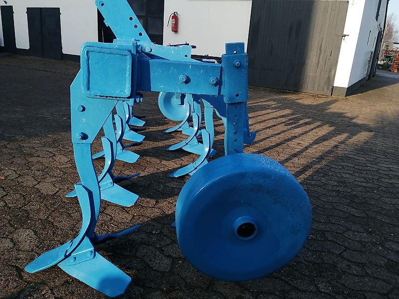 Lemken Lemken Topas 9 Grubber - Stile Lemken Topaz 300cm Arbeitsbreite 50cm breite Flügelschare Hitch Rahmenbreite 140mm Steinsicherung