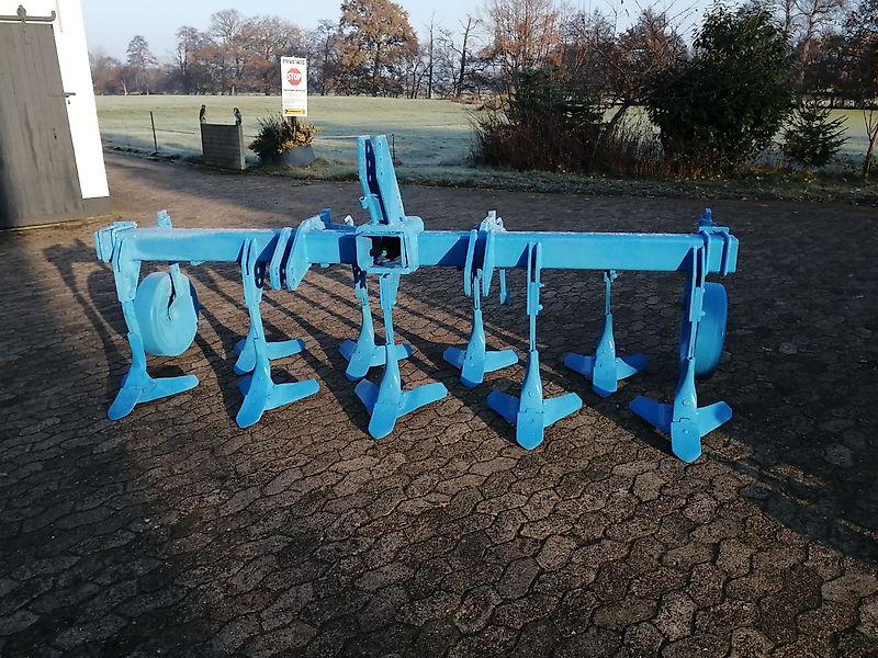 Lemken Lemken Topas 9 Grubber - Stile Lemken Topaz 300cm Arbeitsbreite 50cm breite Flügelschare Hitch Rahmenbreite 140mm Steinsicherung