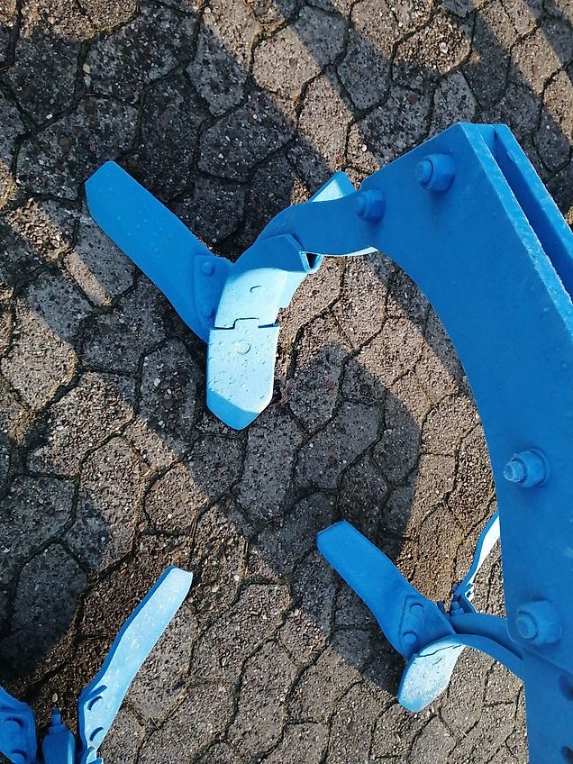 Lemken Lemken Topas 9 Grubber - Stile Lemken Topaz 300cm Arbeitsbreite 50cm breite Flügelschare Hitch Rahmenbreite 140mm Steinsicherung