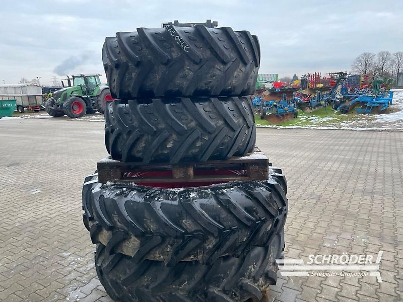 Fendt KOMPLETTRÄDER 420/70 R24 + 420/85 R38