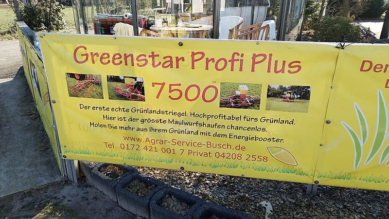 Rau Rauch Aero 1112 Rauch Pneumatikstreuer Rauch AERO 1112 Pneumaticstreuer 12m Arbeitsbreite 16 Verteilköpfe in Kopf&Bodendüngung 75cm Arbeitsbreite je Verteiler Ideal auch für Reihendüngung mit 8 Fach-Teilbreitenschaltung mit Elektro-Hydraulischer Steuerein