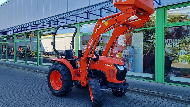 Kubota L1-382 H Frontlader