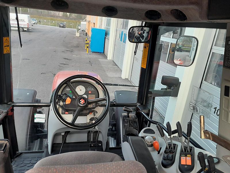 Massey Ferguson 6470-4