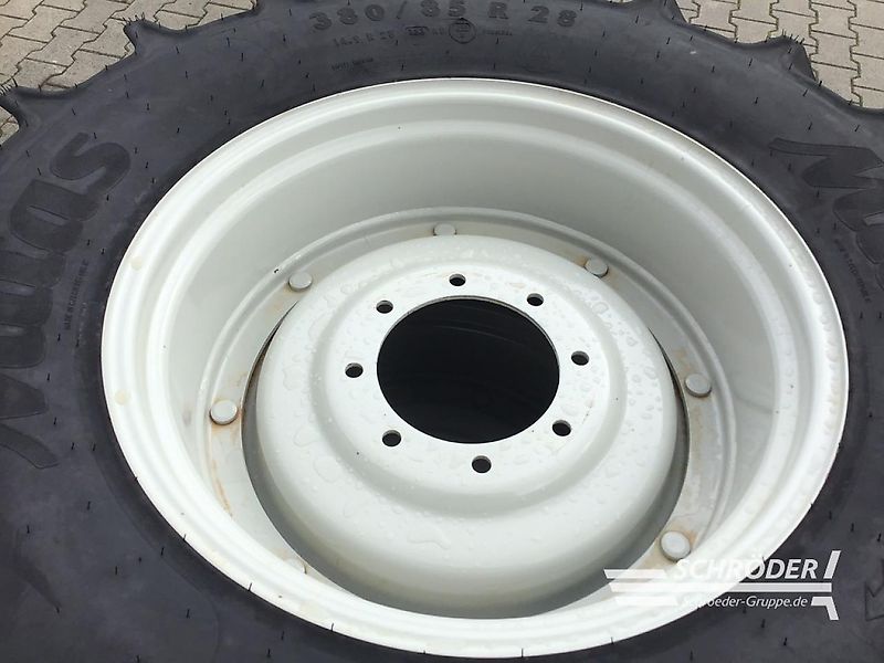 Valtra KOMPLETTRÄDER 2X 380/85 R 28 MITAS