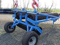 Bremer Maschinenbau Cambridgewalze CWKL 800 - Kapillarität, Bodenschluß, Bestockung für einen sicheren Feldaufgang
