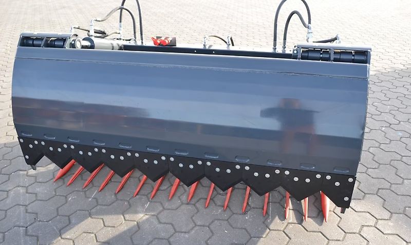 Saphir SILAGESCHNEIDZANGE SSZ 199 Kramer Allrad-Aufnahme