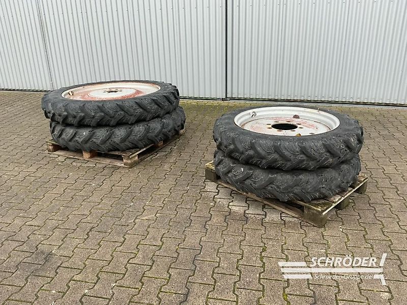 Massey Ferguson PFLEGERÄDER 230/95 R32 + 270/95 R44