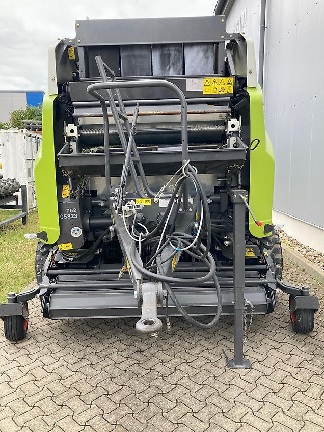 Claas Variant 485 RC PRO