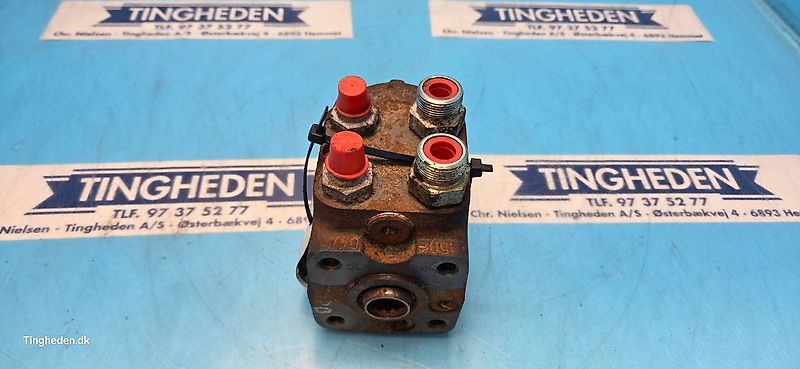 New Holland TX68 (Spare part/Reservedel/Ersatzteil)