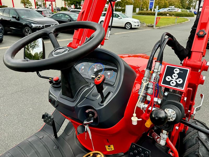 Kioti CS2220U - 7 Jahre oder 5000 Bh Garantie !!!