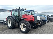 Valtra-Valmet 8450, Voorasvering!
