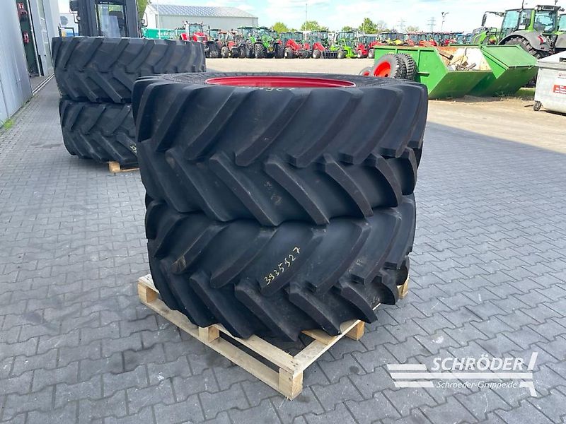 Fendt 2X 600/70 R30 MICHELIN VARIOGRIP