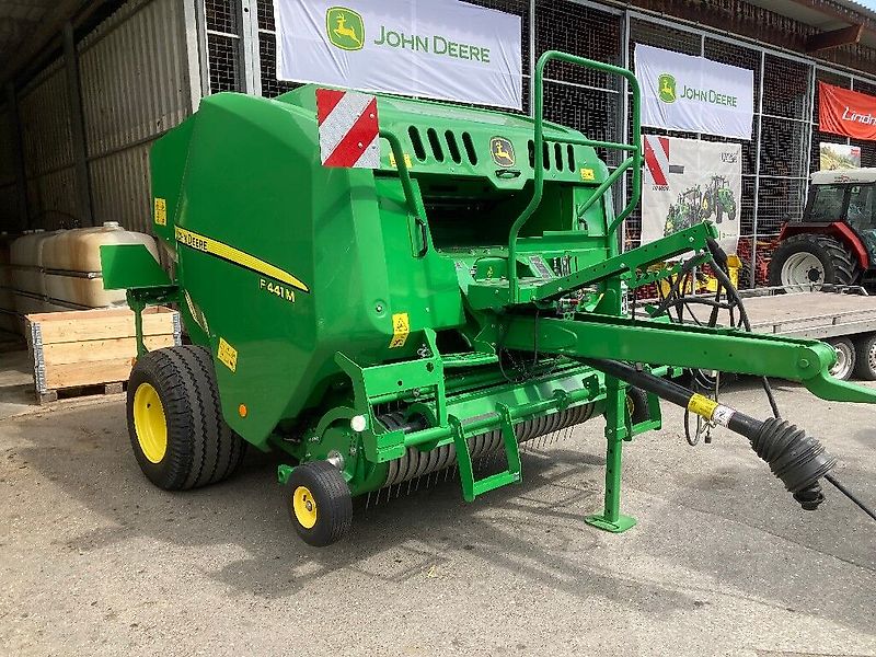 John Deere F 441 M