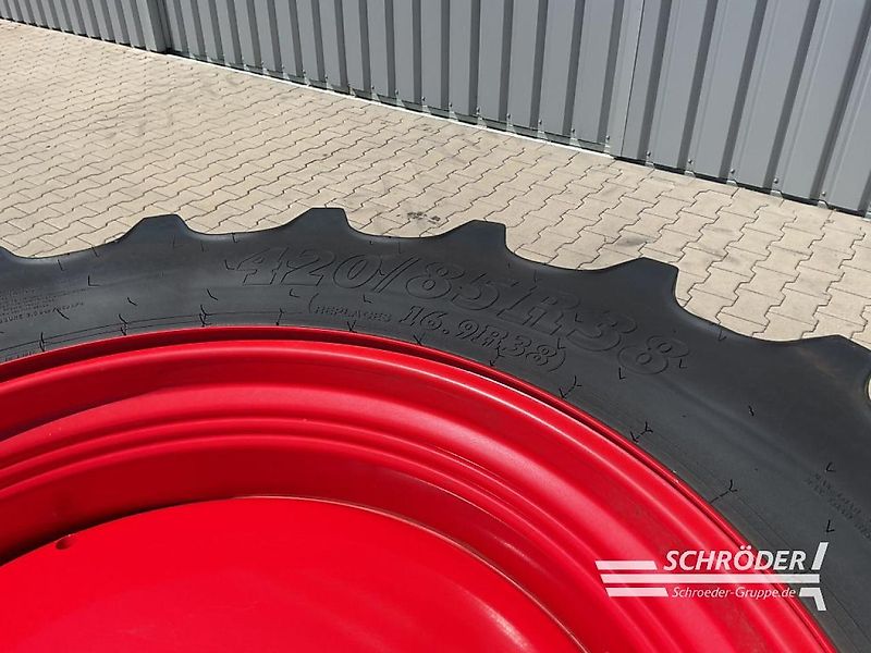 Fendt KOMPLETTRÄDER 380/70R28 + 420/85R38 BKT