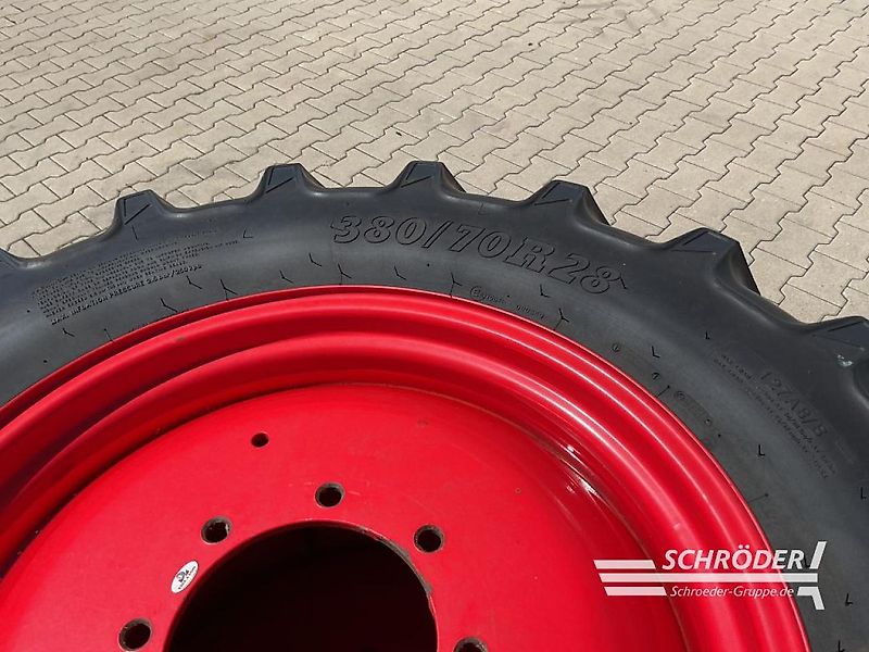 Fendt KOMPLETTRÄDER 380/70R28 + 420/85R38 BKT