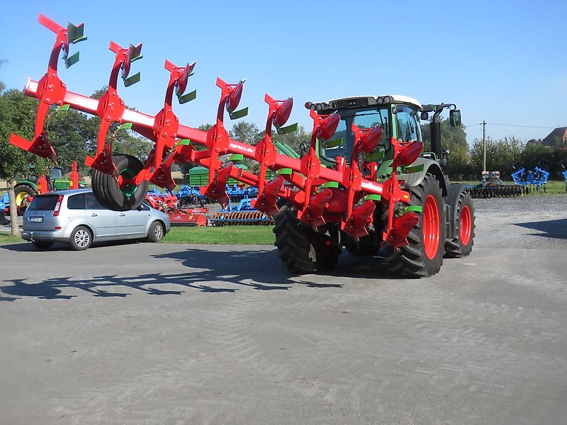 ESCUDERO agroXX -- CHRF - 8 Schar-Ecologic Onland Dreh-Schälpflug--