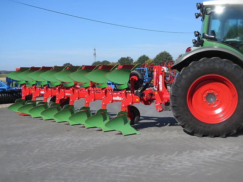 ESCUDERO agroXX -- CHRF - 8 Schar-Ecologic Onland Dreh-Schälpflug--