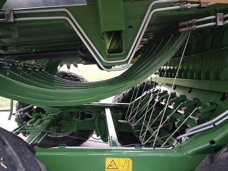 Krone Big Pack 1270 XC PreChop