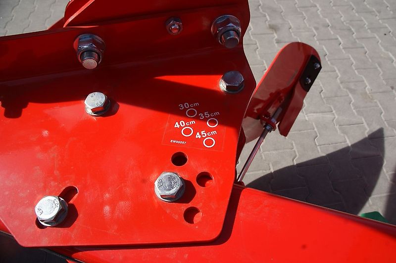 AGRO-MASZ 4 Schar Wendepflug-NEU