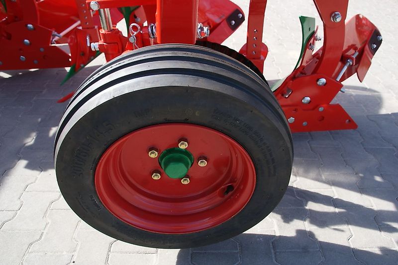 AGRO-MASZ 4 Schar Wendepflug-NEU