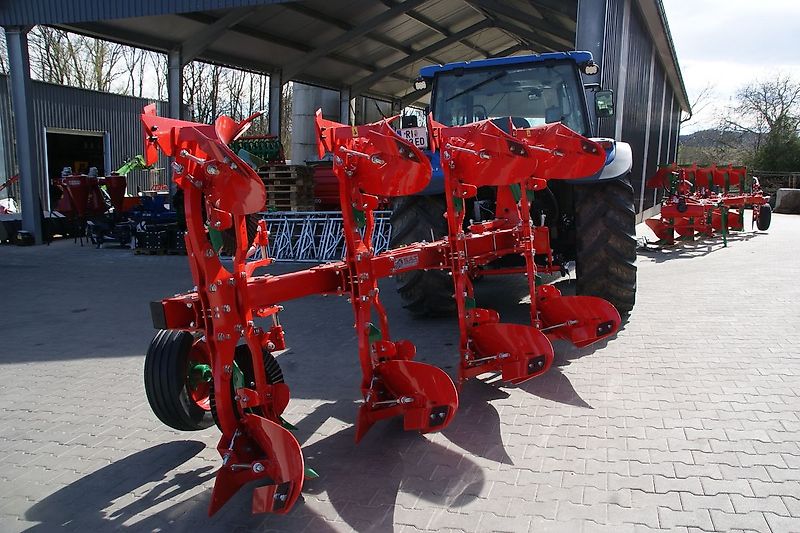 AGRO-MASZ 4 Schar Wendepflug-NEU