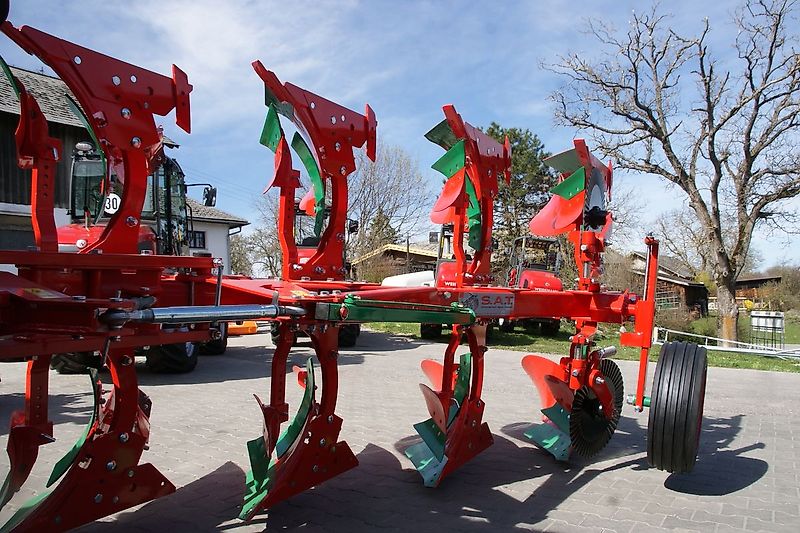 AGRO-MASZ 4 Schar Wendepflug-NEU