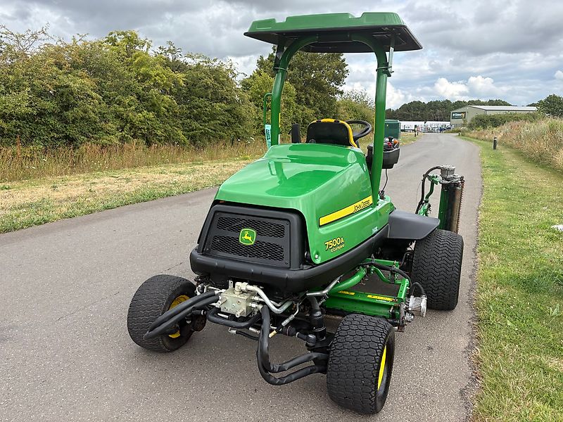 John Deere 7500AE