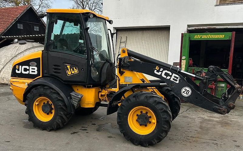 JCB 409