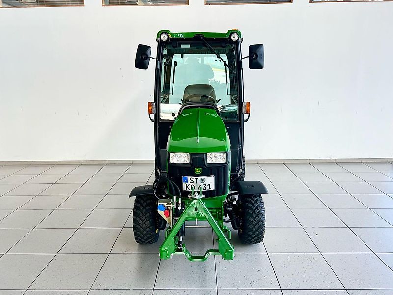 John Deere 1026R