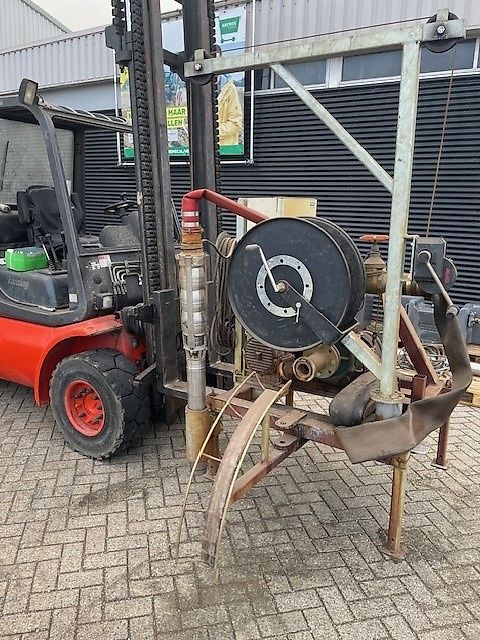 tractor aftakaspomp voor uit de put.