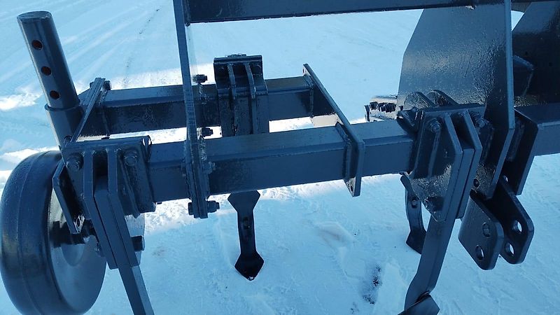 Lemken Frontgrubber 3 m Heckgrubber mit höhenverstellbaren Stützrädern Vorbaugrubber mit Zapfwellenanbaubock kein Amazone Tl mit 8 Grubberstilen geschraubt montiert 2 balkiger Kurzgrubber 3 m Arbeitsbreite