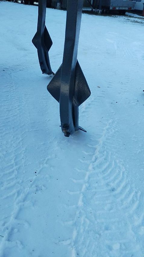 Lemken Frontgrubber 3 m Heckgrubber mit höhenverstellbaren Stützrädern Vorbaugrubber mit Zapfwellenanbaubock kein Amazone Tl mit 8 Grubberstilen geschraubt montiert 2 balkiger Kurzgrubber 3 m Arbeitsbreite