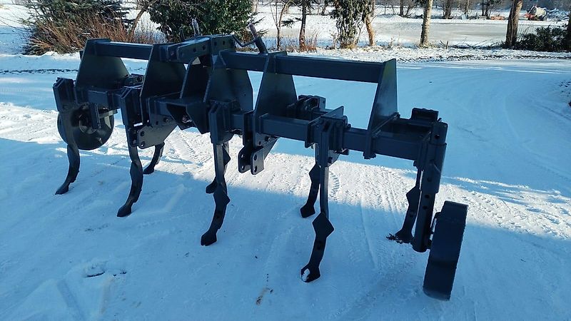 Lemken Frontgrubber 3 m Heckgrubber mit höhenverstellbaren Stützrädern Vorbaugrubber mit Zapfwellenanbaubock kein Amazone Tl mit 8 Grubberstilen geschraubt montiert 2 balkiger Kurzgrubber 3 m Arbeitsbreite