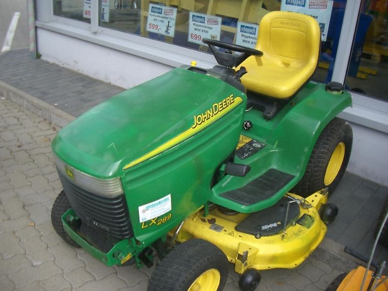 John Deere LX 289