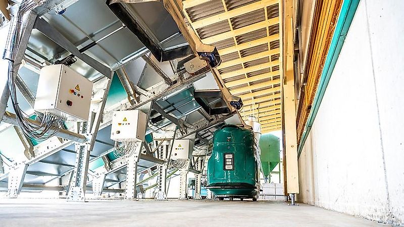 GEA DairyFeed F4500 selbstfahrender Fütterungsroboter